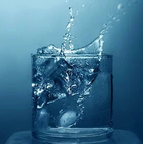 Польза воды. Несколько стаканов в день чистой воды - изменят Вашу жизнь!
